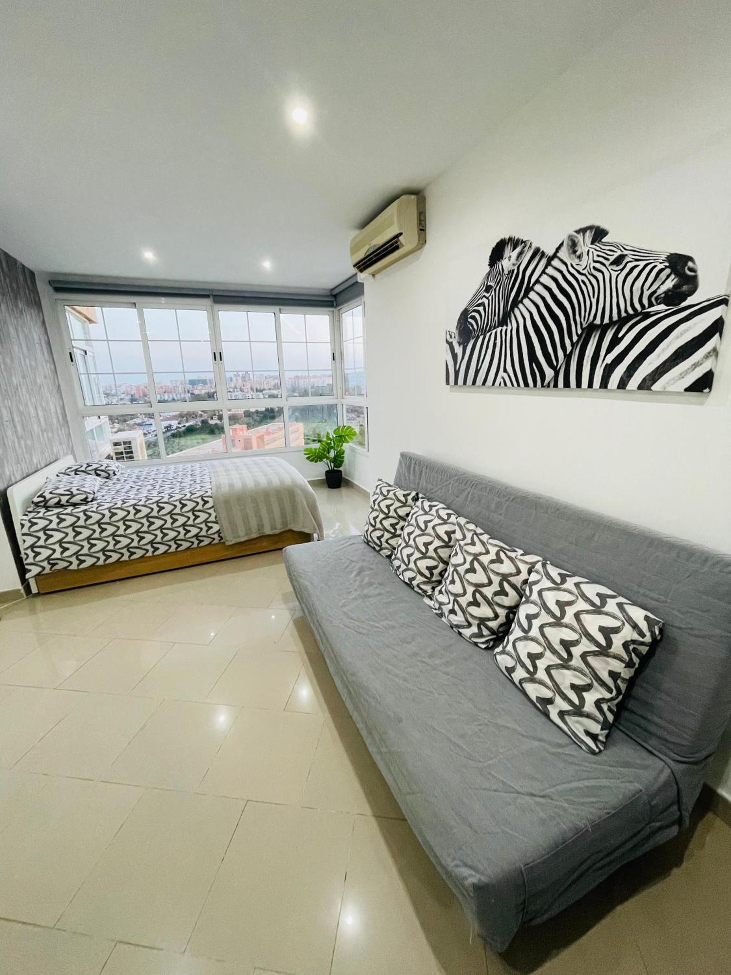 Apartamento La Torre 1337 Precioso, Moderno Y Con Piscina 토레몰리노스 외부 사진