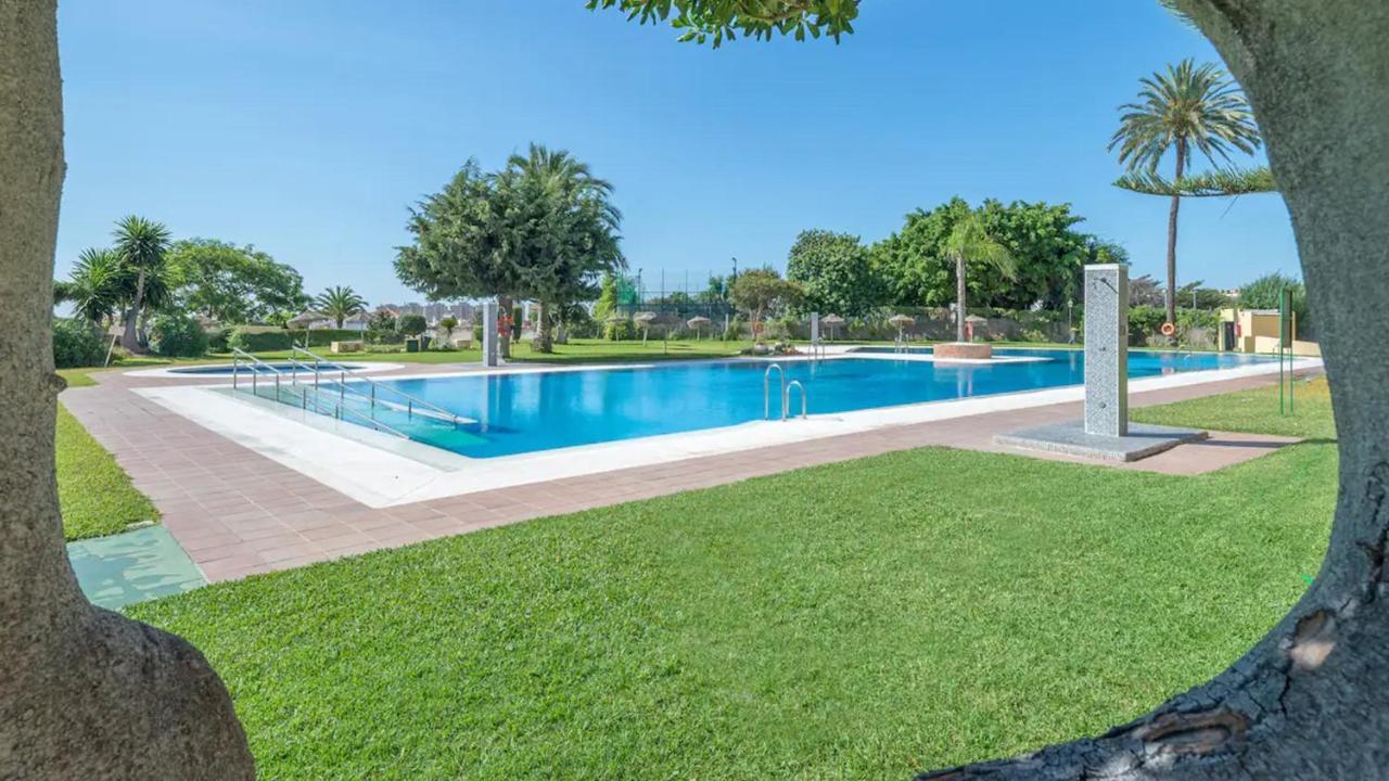 Apartamento La Torre 1337 Precioso, Moderno Y Con Piscina 토레몰리노스 외부 사진